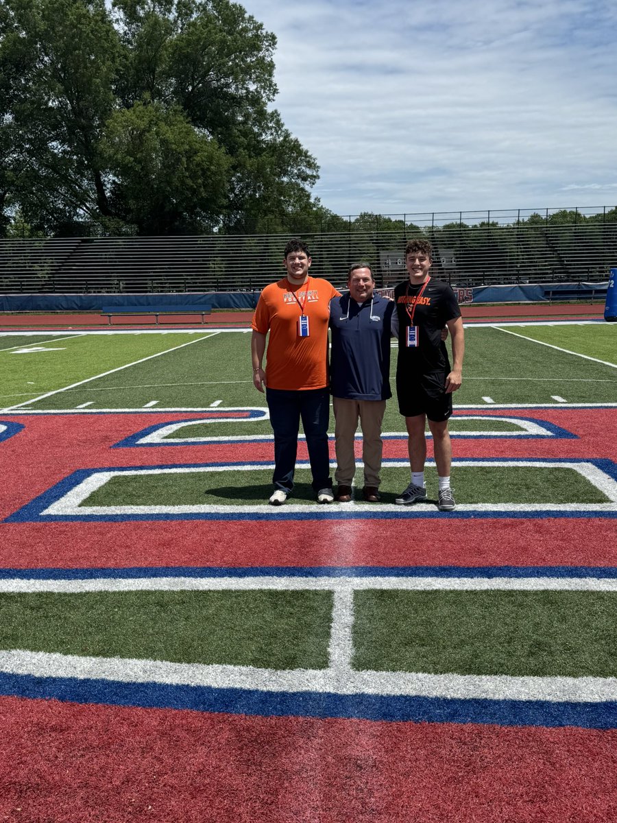 jakecrump30's tweet image. After a great visit @HanoverFTBL I am proud to announce that I have received my first offer!! @DLCoach_Danford @MTHEO12 @griffinchad22 @CoachKat5 @CoachDGriffin @HartCountyFball @LippertScouting @PrepRedzoneKY