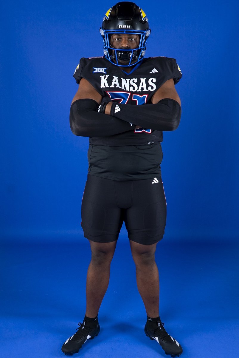 JuCo Football Forer (@jucofootballace) on Twitter photo Antonio Wilson <a href="/AntonioWilson_/">Antonio wilson7️⃣4️⃣✈️</a> @ Garden City JuCo <a href="/GCCC_FOOTBALL/">Broncbuster Football</a> commits to <a href="/KU_Football/">Kansas Football</a> <a href="/KiyoshiHarris/">Coach Kiyoshi Harris</a> Antonio Wilson <a href="/AntonioWilson_/">Antonio wilson7️⃣4️⃣✈️</a> @ Garden City JuCo <a href="/GCCC_FOOTBALL/">Broncbuster Football</a> commits to <a href="/KU_Football/">Kansas Football</a> <a href="/KiyoshiHarris/">Coach Kiyoshi Harris</a>