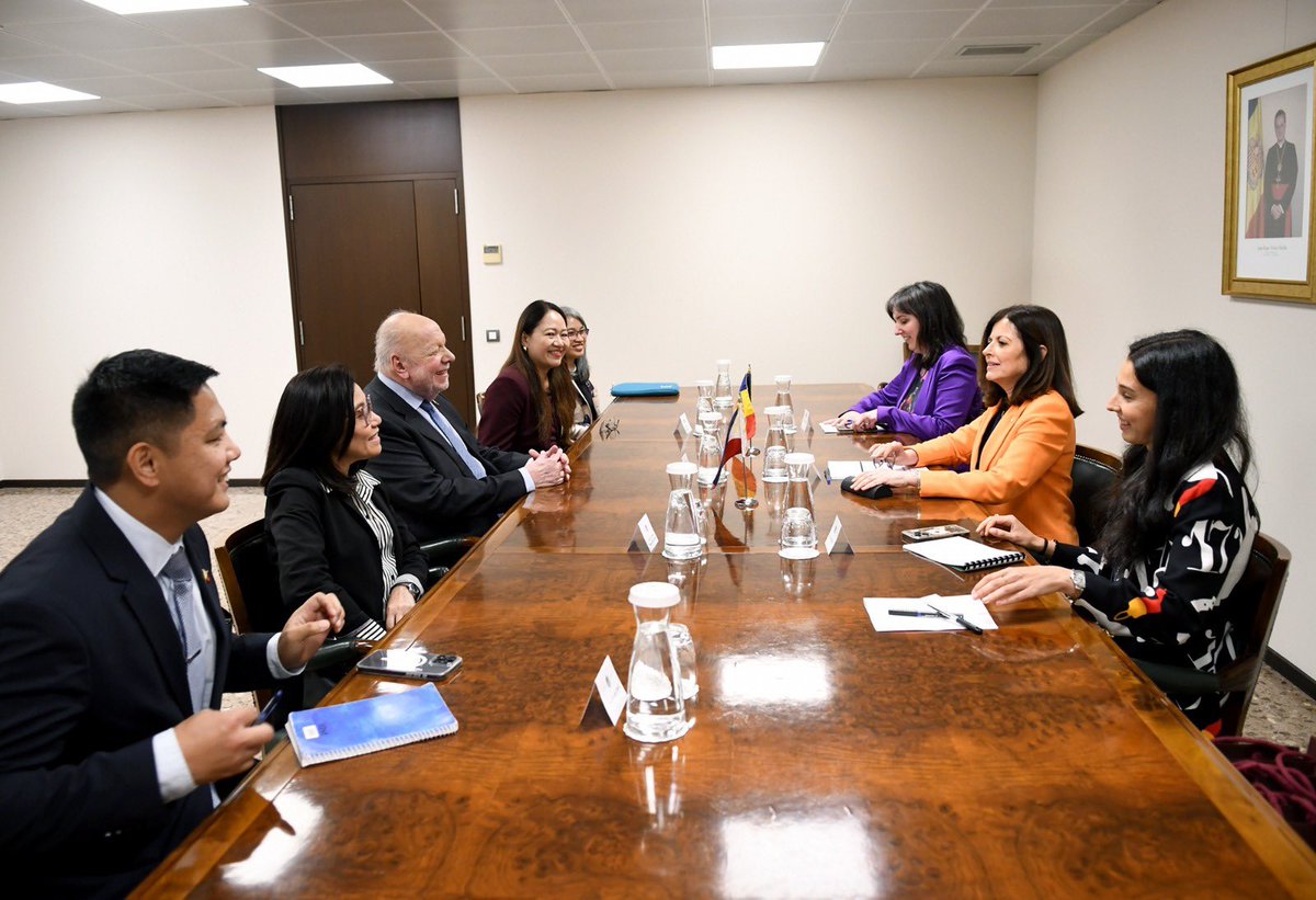 📌 Avui hem rebut l’ambaixador de Filipines, Philippe Lhuillier, i la cònsol general, Maria Theresa Lazaro a Andorra. Hem celebrat una reunió de treball molt profitosa per seguir enfortint la col·laboració bilateral.🇦🇩🤝🇵🇭 #Andorra #Filipines <a href="/PHnSpain/">Philippine Embassy in Spain</a>