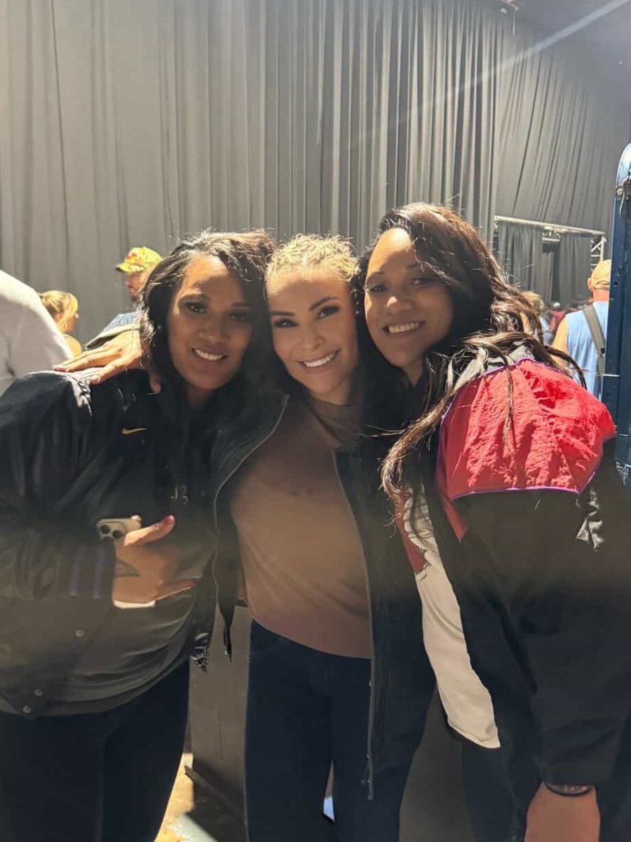 Women’s empowerment 🤙🏽
respect&amp; love 

Tonga x Hart 🇹🇴❤️
CHEEHOO !!! 
<a href="/NatbyNature/">Nattie</a> <a href="/tongatwins/">tongatwinz</a>