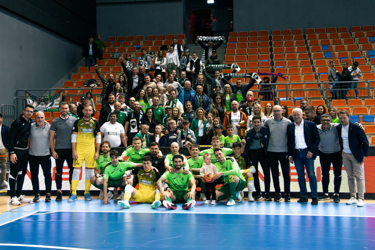 No fue el final que queríamos, pero esto también es parte del deporte. 

En mi casa me enseñaron que rendirse nunca es una opción, y ahora más que nunca, me llevo esa lección.

Caer duele, pero nos levantaremos más fuertes. Rekord siempre vuelve. 

4️⃣♾️⚽️

<a href="/Limones5Agency/">𝗟𝗶𝗺𝗼𝗻𝗲𝘀 𝟱 𝗔𝗴𝗲𝗻𝗰𝘆</a>