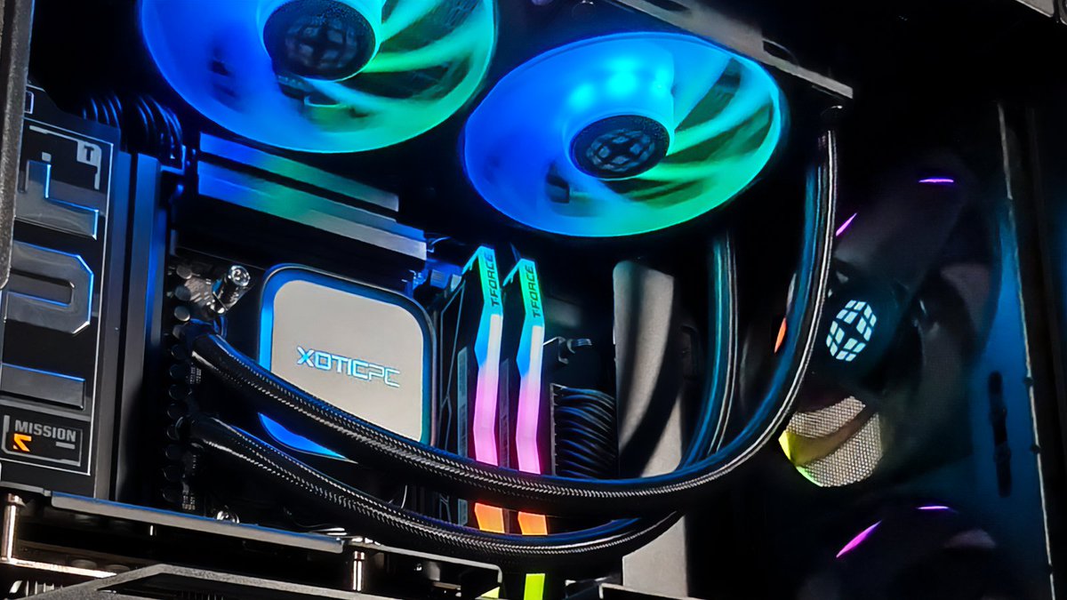 XoticPC's tweet image. The Meshify 3 Ultimate is built to perform and designed to impress.
⚙️ Clean cable routes
✨ Tempered glass flex
❄️ Airflow that makes sense
💡RGB that gets your vibe

Minimal effort. Maximum style. → bit.ly/3Zr4p3x

#GamingPC #CustomBuild #Meshify3 #ReadyToShip