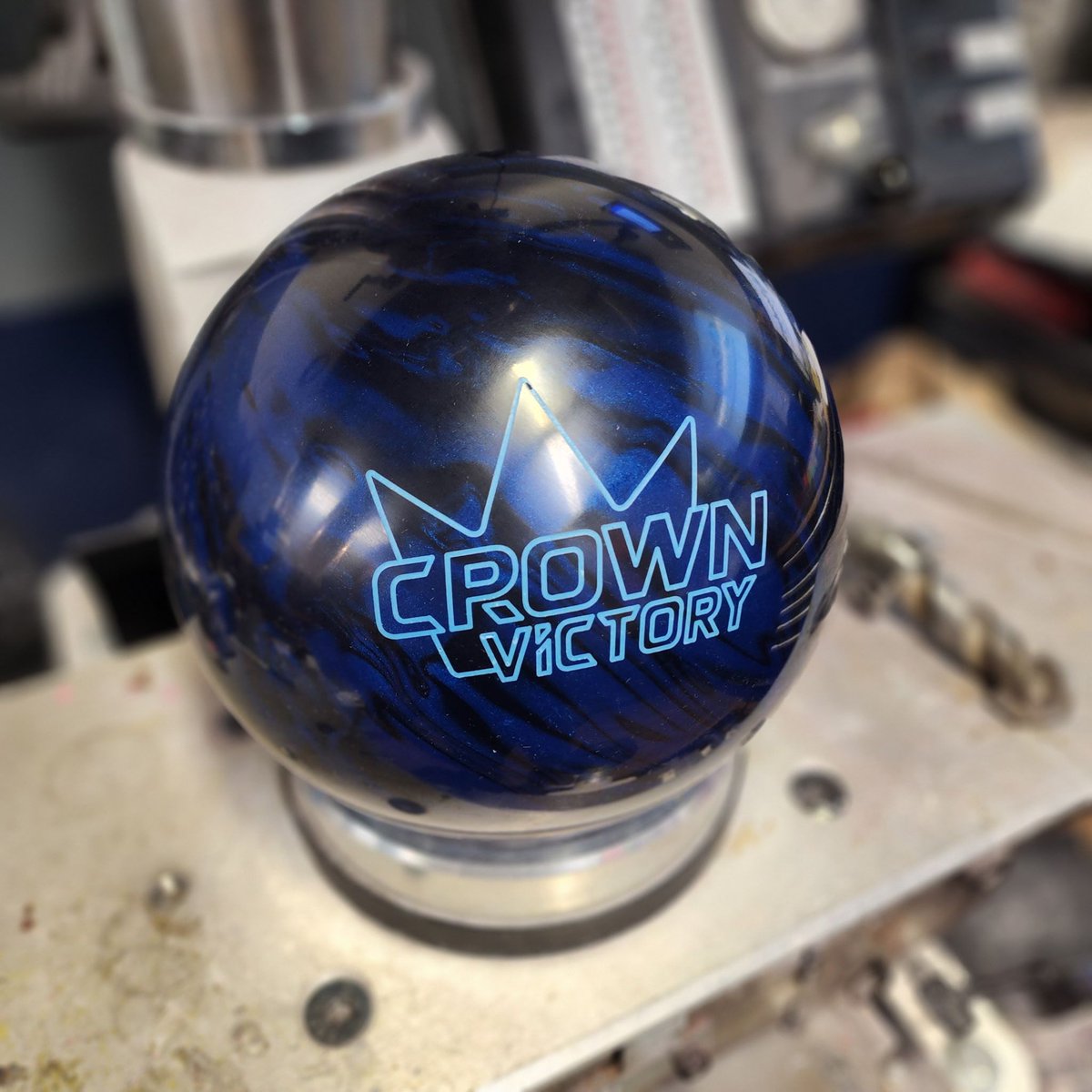 Victory is yours! See just how angular your ball motion can become with Crown Victory!
#BrunswickBowling #CrownVictory #HK22