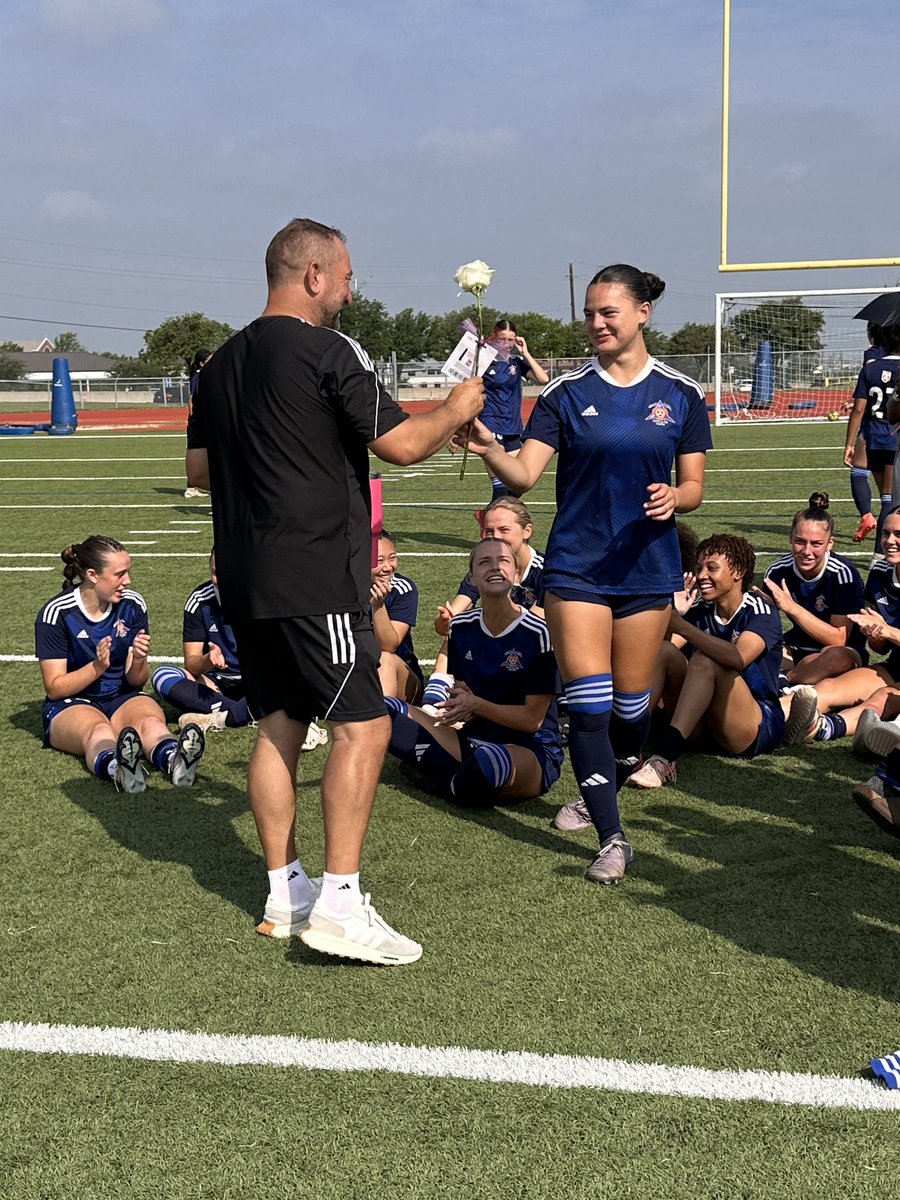 Can’t believe we just witnessed our last club soccer regular season match!  Excited to watch Kamdyn and her Solar 07/06 team make their final playoff run! Grateful for Coach Adrian and all his guidance. #finalseason #solarsoccer