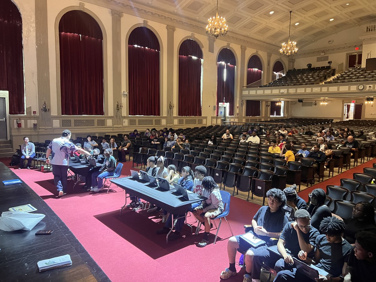 ops_district's tweet image. Huge congrats to @rpcs369, winners of the 2025 Orange Geography Bee! They edged out @orangeprep in a thrilling tie-breaker (37,504 to 37,152). @ForestStreet651 took third place. Shoutout to all 8 teams and their amazing advisors! @ops_district #GoodToGreat