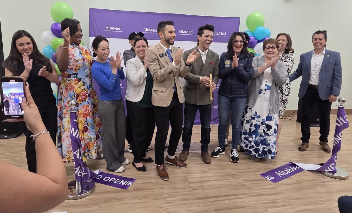 Ventanilla de Salud tweet media