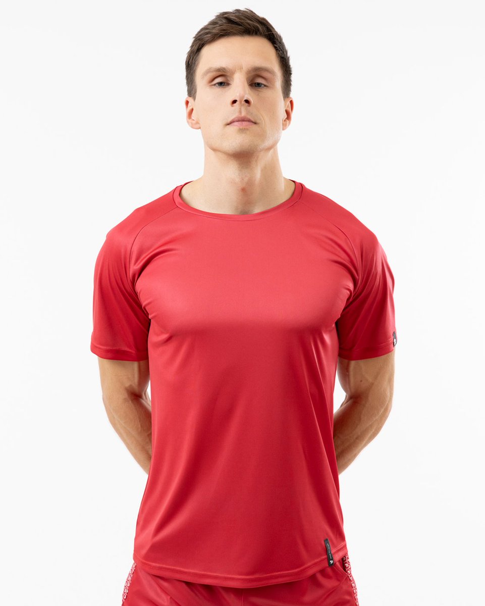 💥 Starting the week STRONG 💪⁠

Like an athlete standing tall after every challenge — focused, powerful, and ready to conquer 🔥⁠
⁠
This is your reminder: Show up. Stand tall. Make an impact. 🌟⁠🏃‍♂️💯