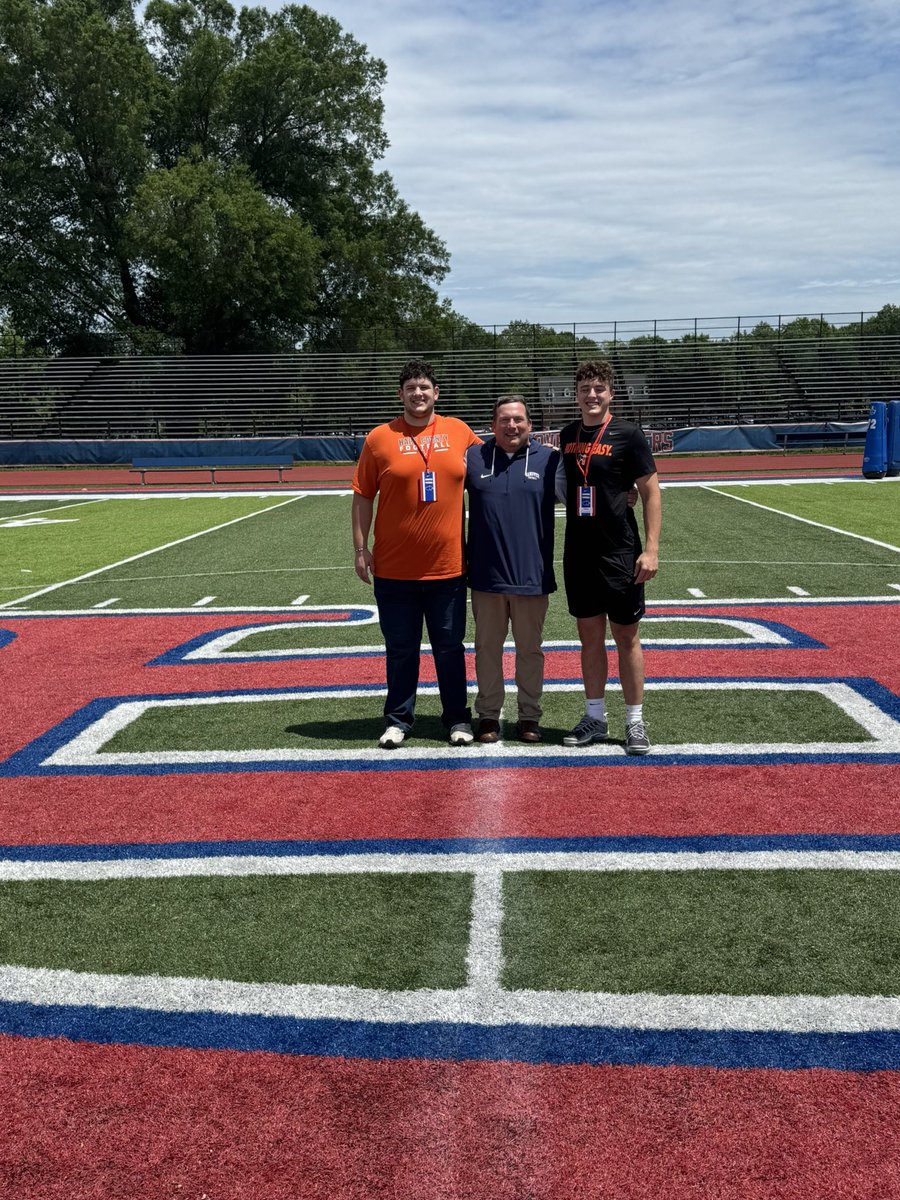 KalebFulner's tweet image. Thank you @HanoverFTBL for the amazing visit!! I’m happy to announce that I have received my first offer! @griffinchad22 @HartCountyFball @HCHSRaider @CoachKat5 @DLCoach_Danford @MTHEO12