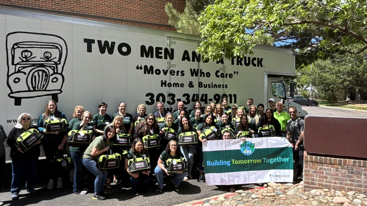 Thanks to the team from @twomenandatruck Denver for the special delivery of 200 Cheeriodicals to @childrenscolo and 200 Cheeriodicals on the behalf of @prologis to VA Eastern Colorado Health Care System.

You are always the "Movers Who Care"!