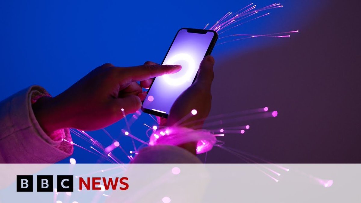 techjunkiejh's tweet image. The AI already in your phone | BBC News buff.ly/DWLuQK5 #TechJunkieInvest #investing #TechJunkieNews #Tech (video) #EmergingMarkets #geopolitics #Economics #Semiconductors #ArtificialIntelligence #BigTech #Mobile #NPU