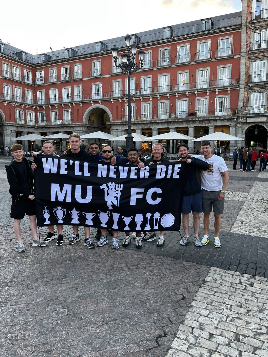 joekerryPr2's tweet image. First stop, Madrid 🇪🇸🇾🇪