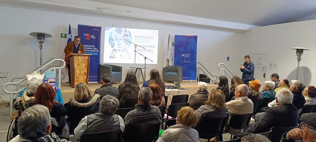 En Cartagena realizamos el lanzamiento regional del Concurso Literario Autobiografico para #PersonasMayores, que este 2025 destaca los 80 años del Premio Nobel de Literatura de Gabriela Mistral.

Envía tus relatos concursoliterario@senama.gob.cl hasta el próximo 25 de julio.