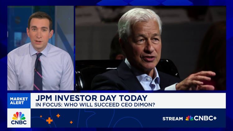 BitcoinArchive's tweet photo. JAMIE DIMON ON BITCOIN:
"We are going to allow you to buy it…We're going to put it in statements for clients." 🔥 https://t.co/ZxfYR35pL0