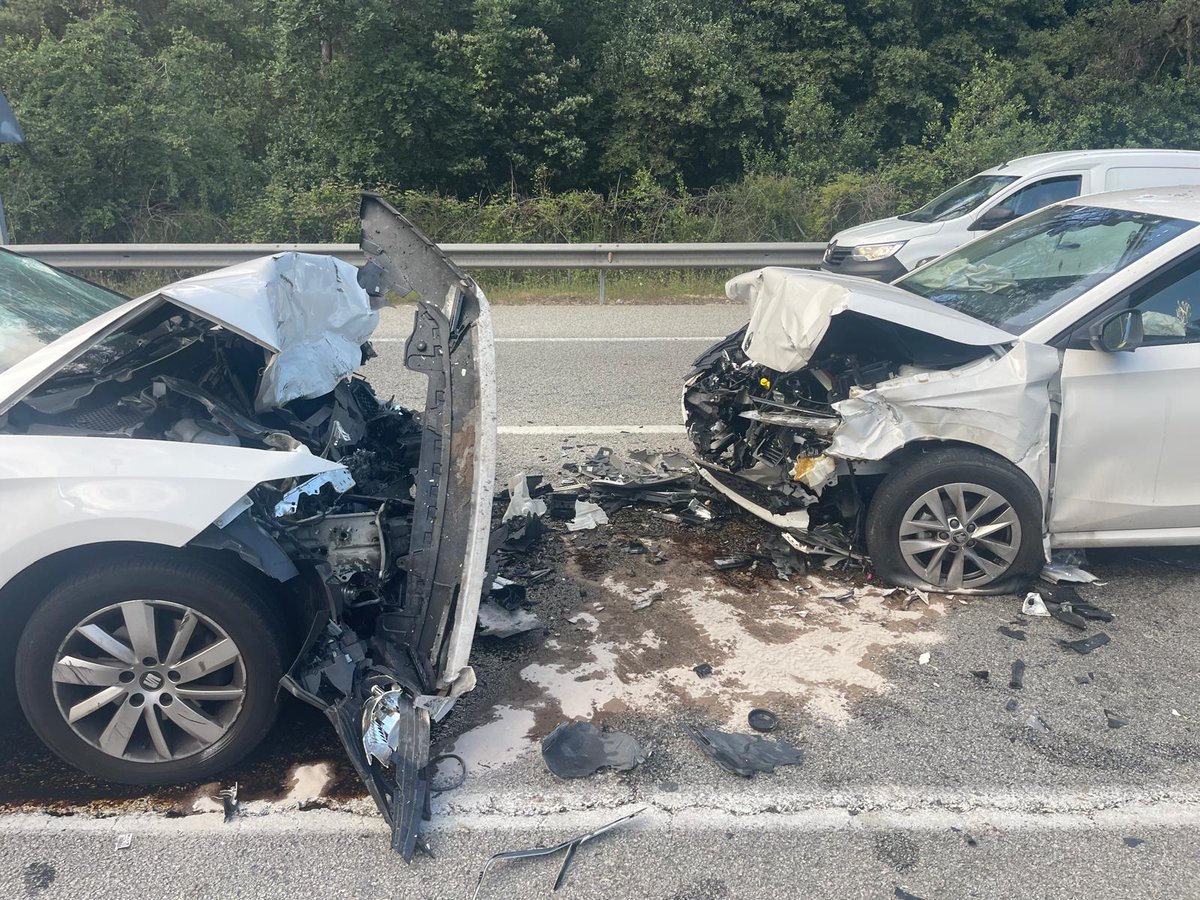 🚒 Aquesta tarda hem intervingut en un accident de trànsit a la C-59, a Palau-Solità i Plegamans.