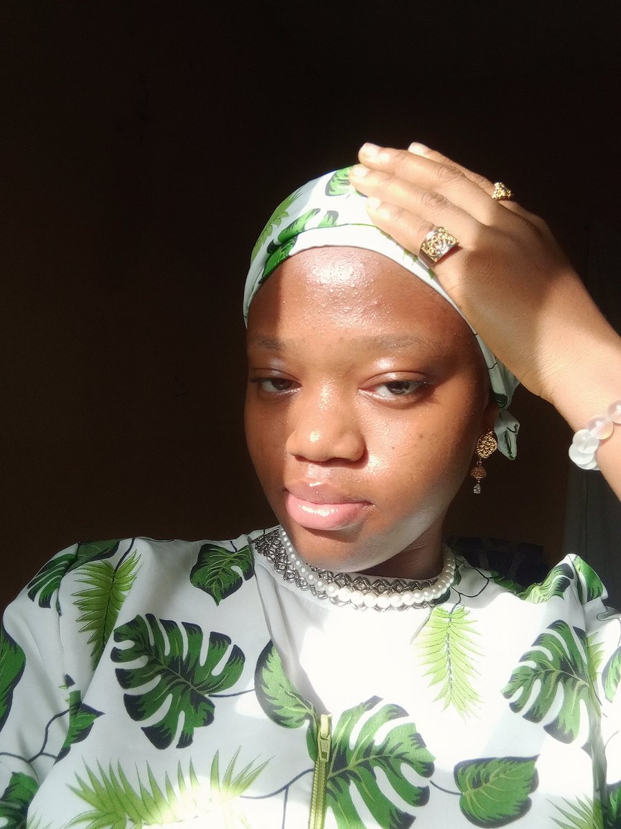 ashy_cut's tweet photo. It's Monday people🥳❤️
Have a productive week ahead 💪 https://t.co/SihZneJn7D