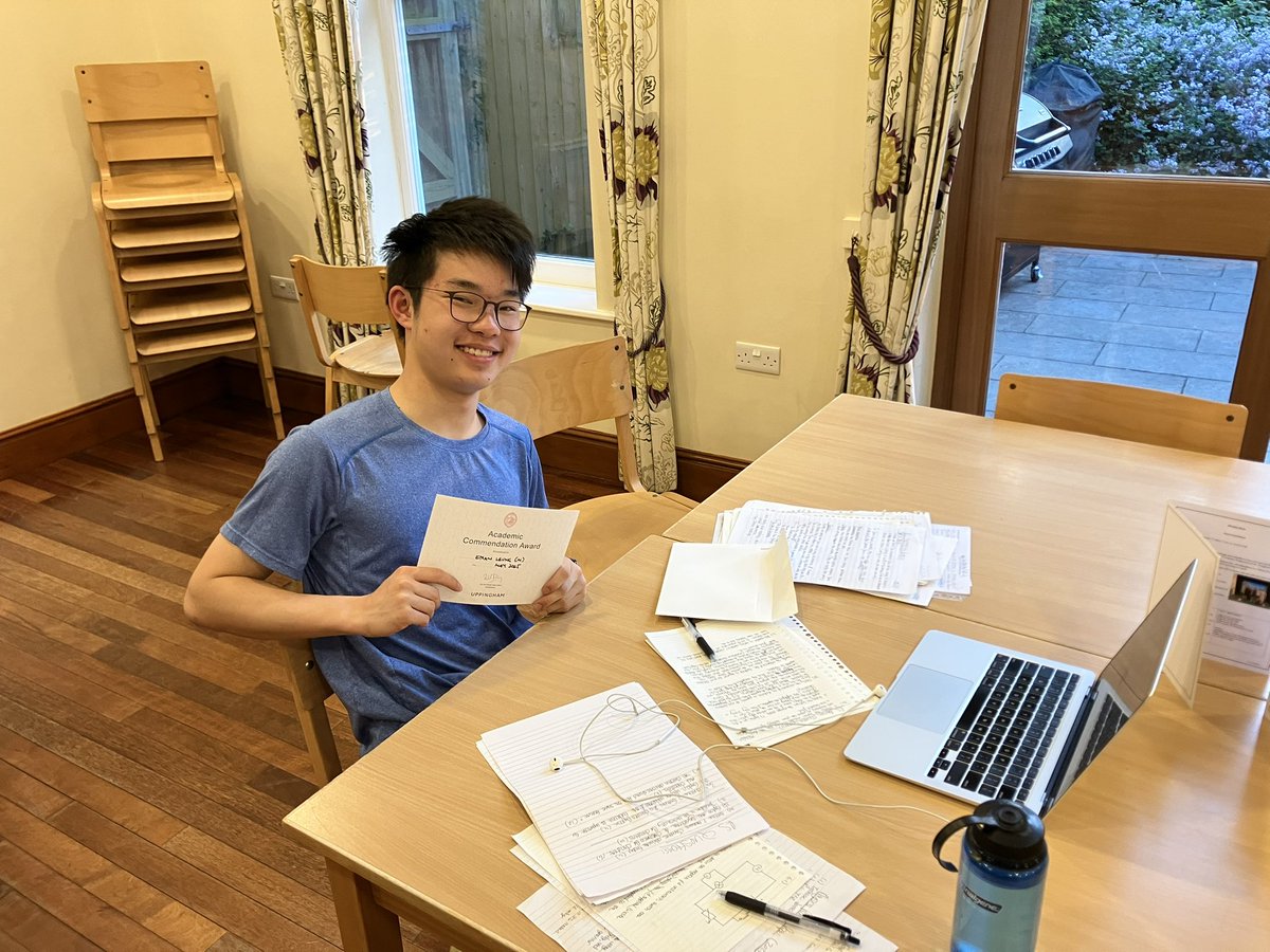 Upp_Meadhurst's tweet image. Once more this member of the U5th achieves a stunning set of academic reviews! He has also had a wonderful article published on the @YouthSTEMM website. 🔬🥼🔬 ysawards.co.uk/2025/05/12/185…