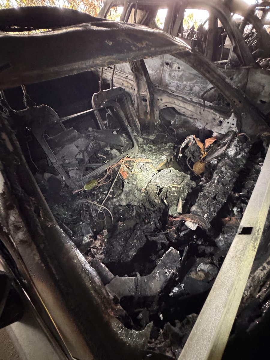 SawyerMerritt's tweet image. NEWS: Following rampant speculation that the Friday afternoon fire inside the hourly garage at Jacksonville International Airport was started by a @Tesla, officials with the Jacksonville Aviation Authority have confirmed that was not the case.

Officials are exploring the…