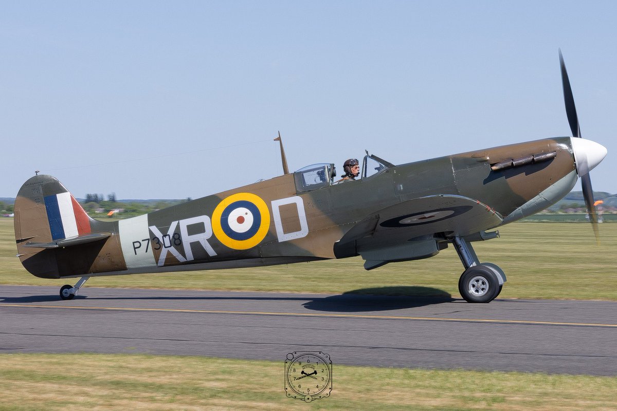 ShutterbugWGC's tweet image. Brian Smith taxiing out in the Comanche Fighters Supermarine Spitfire Mk. 1 P7308 (AR213) at the Imperial War Museum Duxford VE Flying Day on the 10th May…@I_W_M @IWMDuxford #VEDay80 #Spitfire #RJMitchell #AR213 #DuxfordAirShows #Supermarine #Vickers #Warbirds