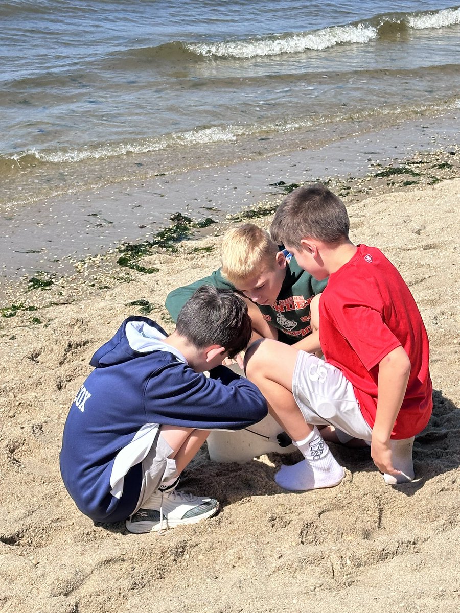 Erica Lencsak tweet media