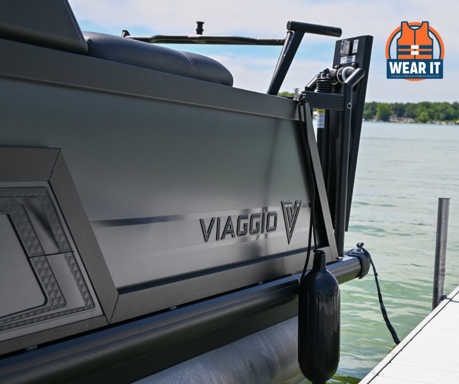 viaggiopontoon's tweet image. Today’s 𝗡𝗮𝘁𝗶𝗼𝗻𝗮𝗹 𝗦𝗮𝗳𝗲 𝗕𝗼𝗮𝘁𝗶𝗻𝗴 𝗪𝗲𝗲𝗸 reminder is simple: Don’t leave the dock without - 

🦺 Life jackets for every passenger. Plus a throwable.
🧯  Fire extinguisher
⛽️ Fuel &amp;amp; Oil Checked
🪢 Tow line for emergencies
🛟 Dock lines / fenders

#SafeBoatingWeek