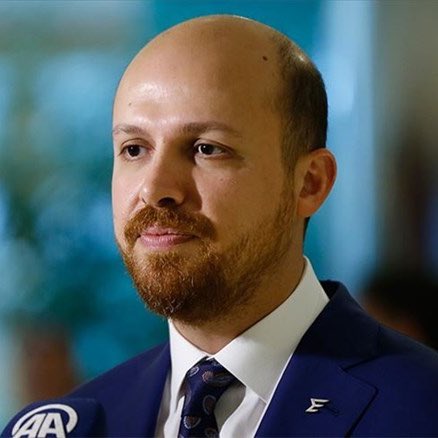 pusholder's tweet photo. Bilal Erdoğan: "Fenerbahçe tuttuğum takım. Cumhurbaşkanımızın takımı. Başarıya aç bir taraftar haline geldik. Ancak Fenerbahçe Başkanlığına aday değilim. Elbette Fenerbahçe daha iyi yönetilsin istiyorum." https://t.co/6qCEgJWsWe