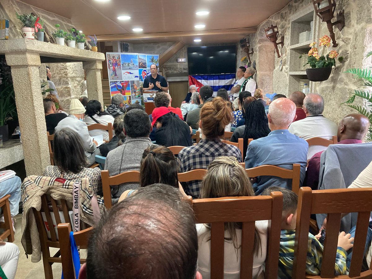 Se celebró en Galicia el Séptimo Encuentro Nacional de Cubanos residentes en España. Condenan el bloqueo de #USA a su pueblo. #Cuba #CDRCuba #TumbaElBloqueo
