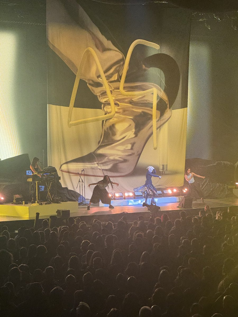Alison Goldfrapp top class!!