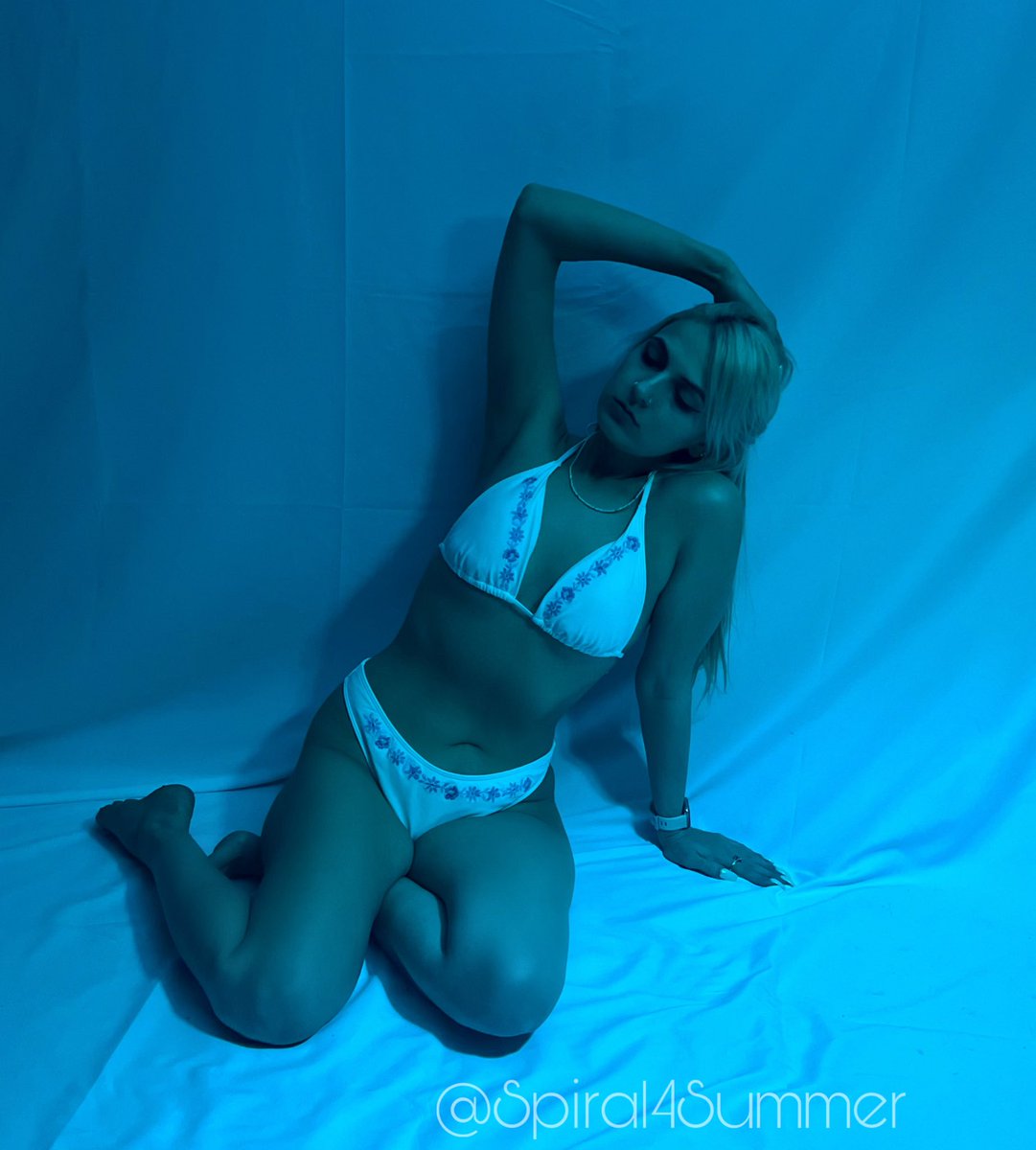 ᴡᴏʀᴋ ᴏꜰ ᴀʀᴛ 𖦹 ˚ 𓇼