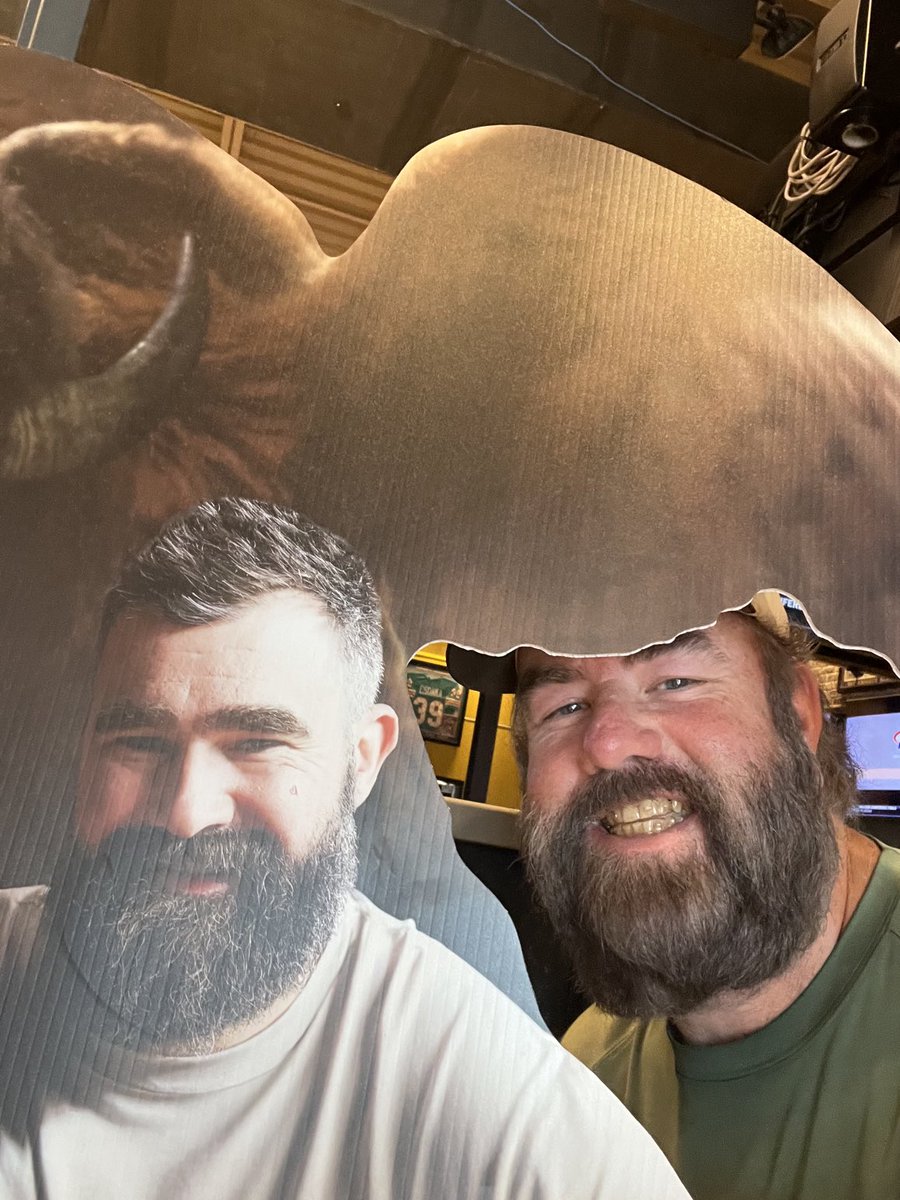 Tom Kelce tweet media