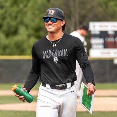 #NewProfilePic Soccer clipboard went 7-3, not superstitious at all 🫠