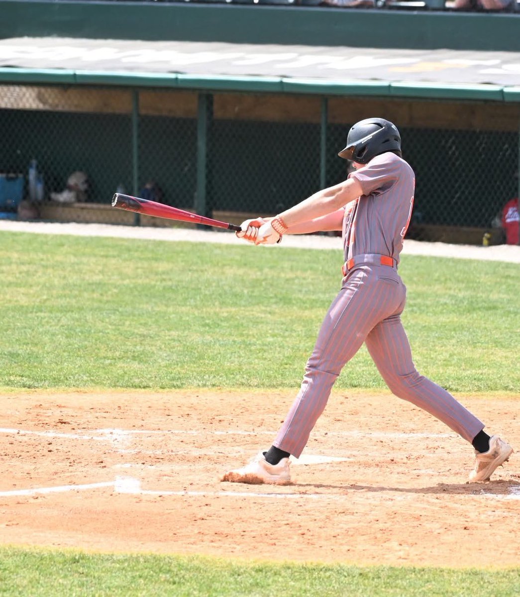 JohnAPowell17's tweet image. AISA Class AA State Champions!
What a season!
-Area Champs
-29-6 record
Personal highlights and stats:
-.393 batting average with 1 home run, 27 singles and 5 doubles
-.938 ERA with 68% overall strike percentage
-All-tournament team