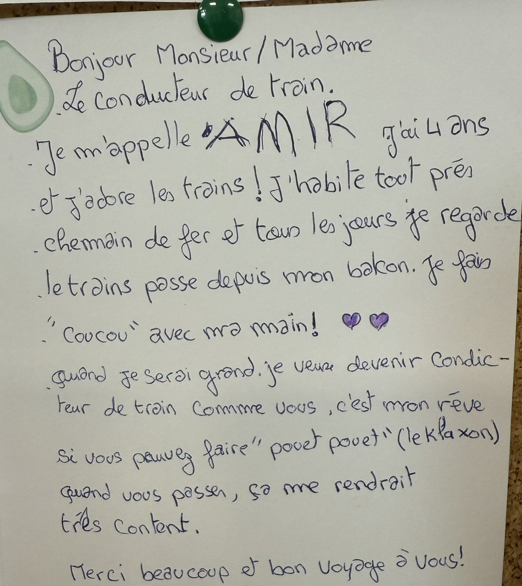 Au dépôt de Brive, Il y a des histoires qui te rappelles ta propre vie.
Si tu vois ce post, j’ai juste à te dire de croire en tes rêves, j’avais le même que toi, je l’ai réalisé il y a près de 14 ans. Pensées pour mes gd parents qui avaient cette maison au bord de la voie…✨