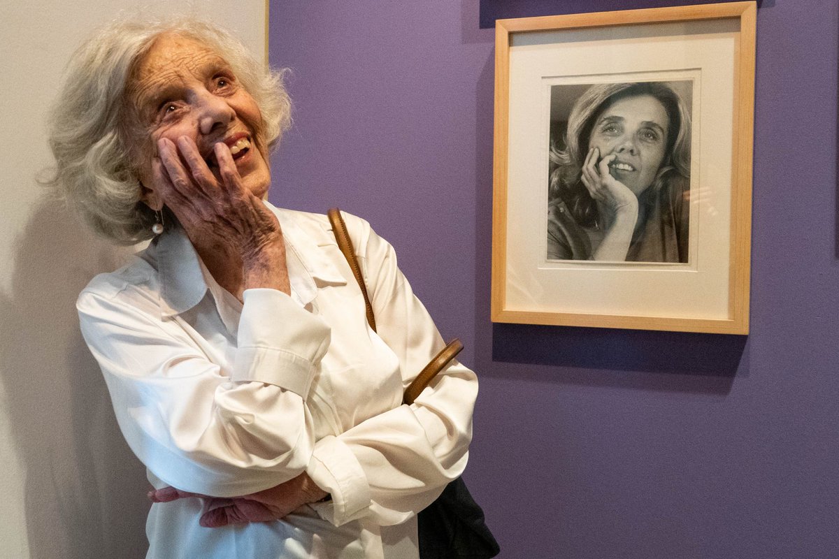 AristeguiOnline's tweet photo. Elena Poniatowska, una de las figuras más emblemáticas de la literatura y el periodismo en México, celebra sus 93 años. https://t.co/3bVvKPvsAj https://t.co/5mZLKofTAZ