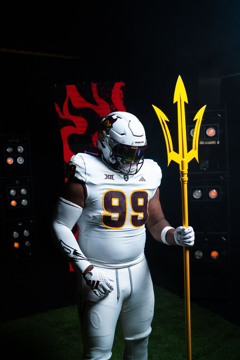 DakotaDickson56's tweet photo. Had a great Official visit at Arizona State football this past weekend! Thank you to @KennyDillingham and @VinceAmey for everything!
@MVHS_Football @BrandonHuffman @adamgorney @coach_schrider @ArizonaState247 https://t.co/WYmXRCRkM1