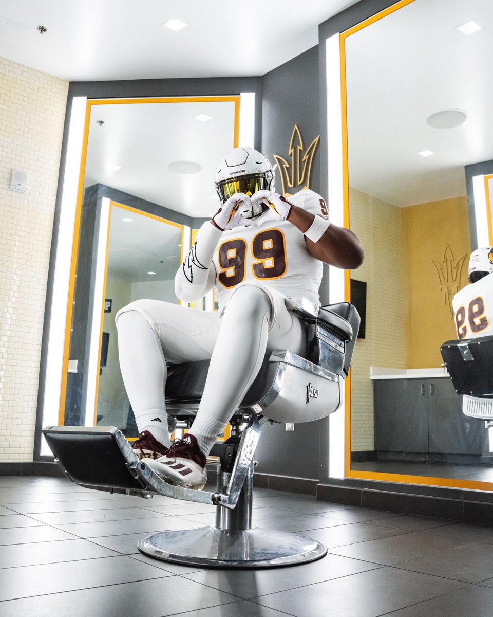 DakotaDickson56's tweet photo. Had a great Official visit at Arizona State football this past weekend! Thank you to @KennyDillingham and @VinceAmey for everything!
@MVHS_Football @BrandonHuffman @adamgorney @coach_schrider @ArizonaState247 https://t.co/WYmXRCRkM1