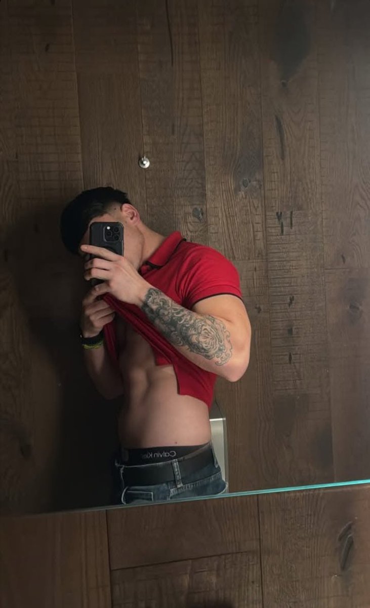 Agáchate y me lo comes uff🔥😈🍆