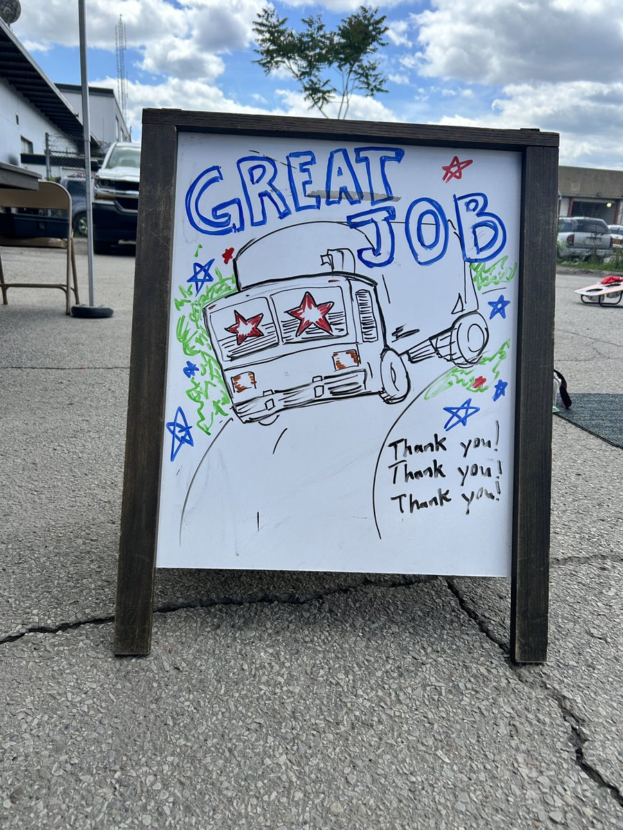 PGHDPW's tweet image. Happy National Public Works Week Pittsburgh! Every year we like to take this week as an opportunity to think our employees in public works for the hard work that they do to keep this city running.