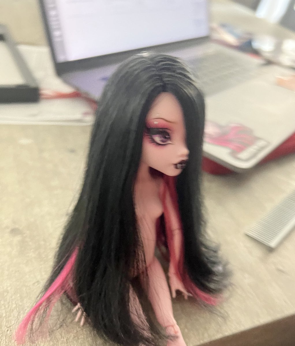 dracustevendols's tweet image. Throwback