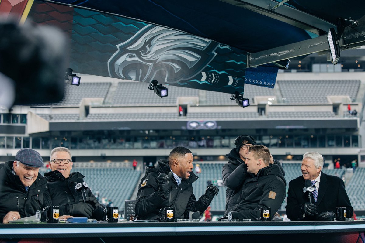 Michael Strahan Brand (@mstrahanbrand) on Twitter photo Missing the <a href="/NFLonFOX/">FOX Sports: NFL</a> crew a little extra today
The good news... Only 108 days until regular season kickoff & an abundance of incredible looks from the guys!
📸: <a href="/LilyRo/">Lily Ro Hernandez</a> Missing the <a href="/NFLonFOX/">FOX Sports: NFL</a> crew a little extra today
The good news... Only 108 days until regular season kickoff & an abundance of incredible looks from the guys!
📸: <a href="/LilyRo/">Lily Ro Hernandez</a>