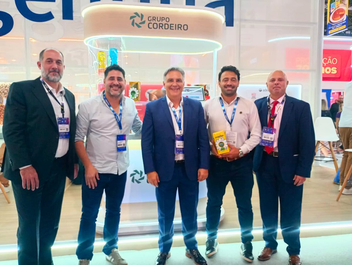AgenciaProCba's tweet photo. En este marco, la comitiva cordobesa participó en #APASSHOW, 🛒 una feria referente a nivel internacional para el sector de #alimentos y #bebidas y también en en el Foro Mundial de Economía Circular #WCEF2025, ♻️ evento que reúne a líderes globales para debatir estrategias de transición hacia una economía más justa, inclusiva y baja en carbono.