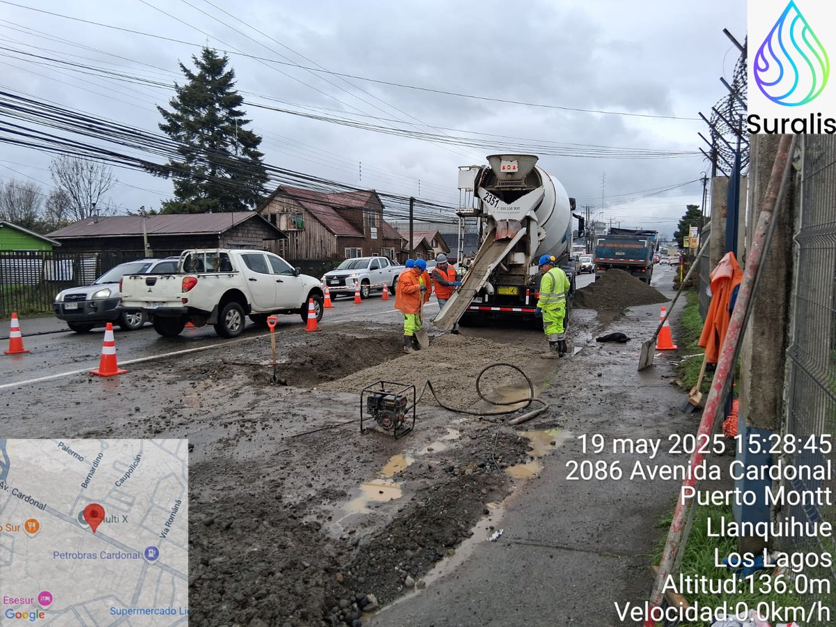 Atención #PuertoMontt
Solicitamos a peatones y conductores máxima precaución y respeto a señalética de seguridad por trabajos en red  de distribución en Avenida #Cardonal (altura del 2086, Multi X).
Nuestros equipos trabajan para normalizar en el menor tiempo posible.
