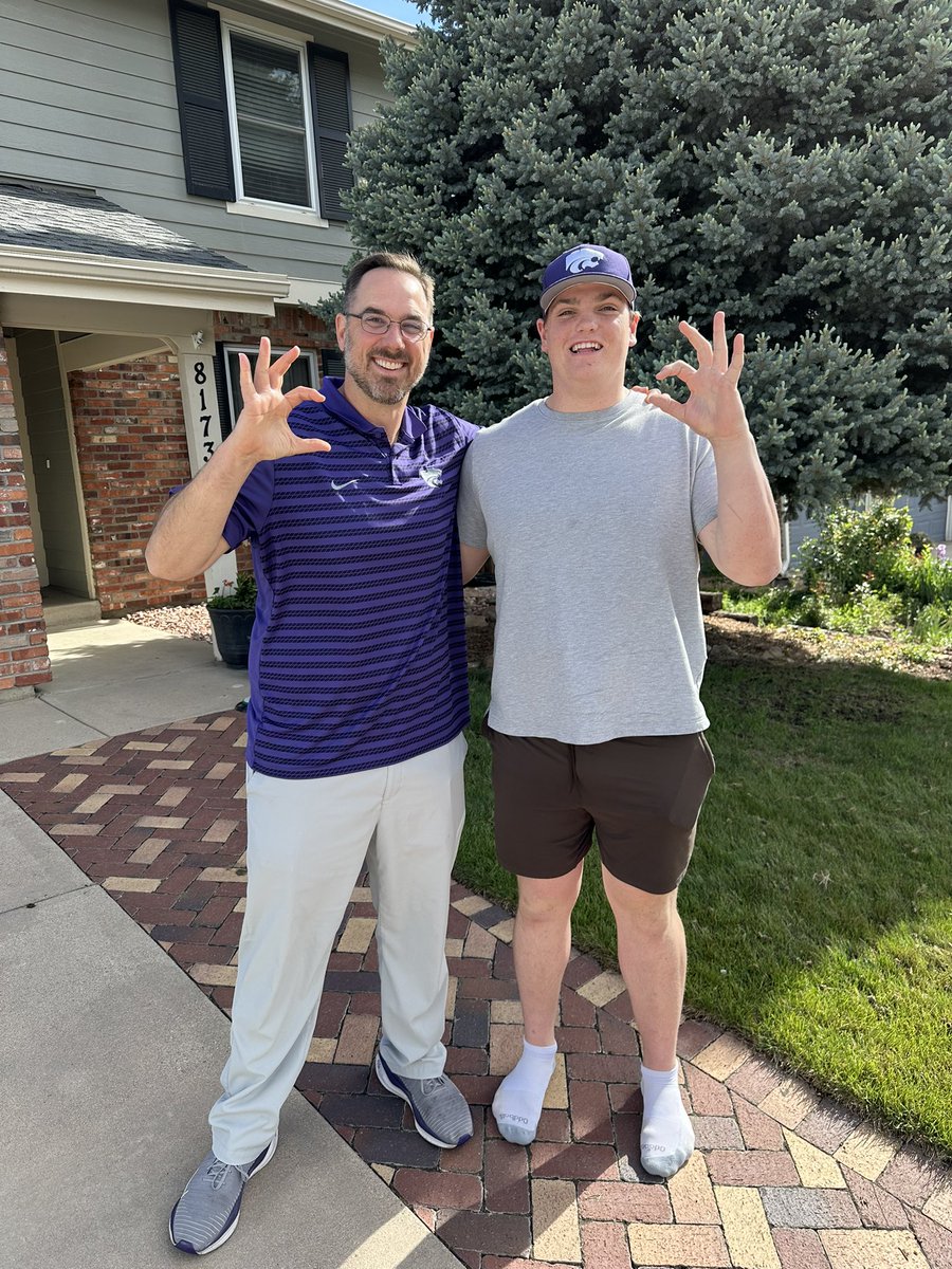 Oliver Miller 3⭐️ (@olivermill47487) on Twitter photo After a great home visit with <a href="/CoachBrianLepak/">Brian Lepak</a> I am so blessed to anounce my commitment to <a href="/KStateFB/">K-State Football</a> . I would like to thank my family, friends, coaches,and most importantly God for putting me in this position. Thank you to the entire Kanses State football staff can’t wait to be After a great home visit with <a href="/CoachBrianLepak/">Brian Lepak</a> I am so blessed to anounce my commitment to <a href="/KStateFB/">K-State Football</a> . I would like to thank my family, friends, coaches,and most importantly God for putting me in this position. Thank you to the entire Kanses State football staff can’t wait to be