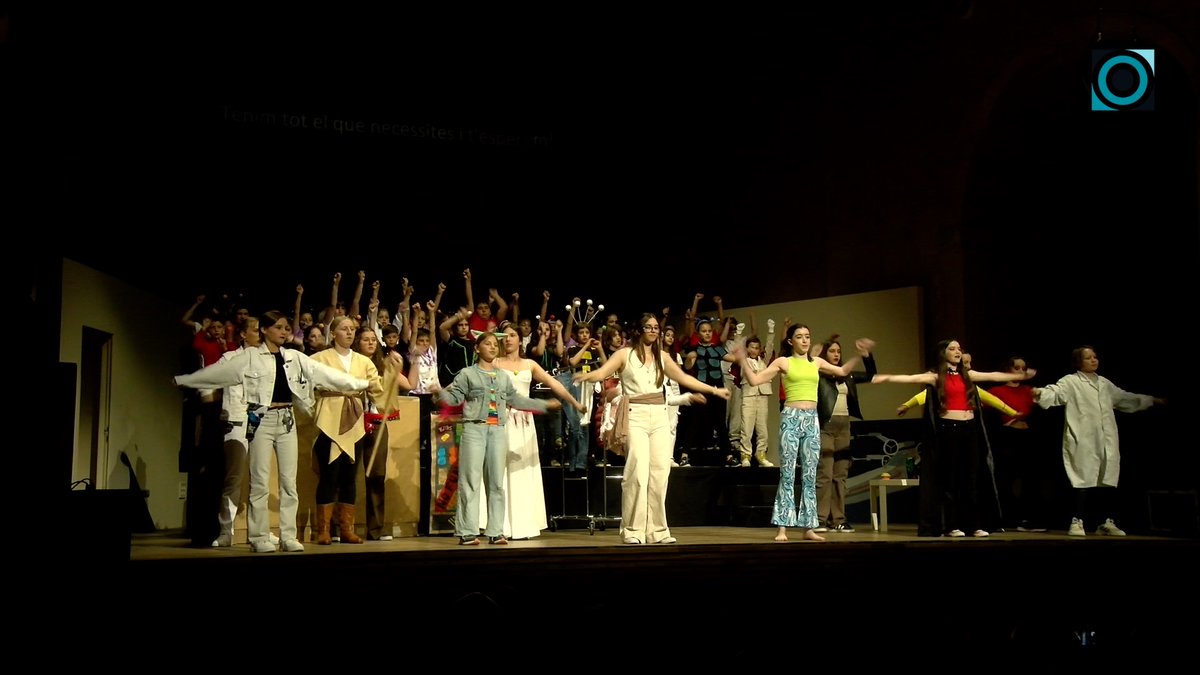 NOTÍCIES | El musical de l'Escola de Música i els centres de Primària viatja fins a una galàxia molt llunyana
VÍDEO 👇
youtube.com/watch?v=dUCwx6…