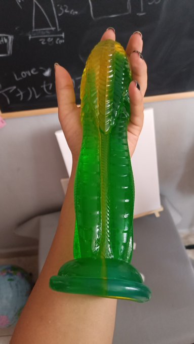 Watch 𝕸𝖊𝖎_𝕾𝖚𝖈𝖈𝖚𝖇𝖚𝖘's leaked NSFW photo on TwXstars