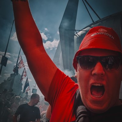 Harmpieva's tweet photo. #nieuweprofielfoto https://t.co/0mNMf09b5k