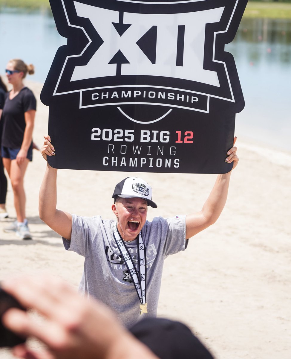 ChargeOnFund's tweet image. We’re proud to celebrate @UCF_Rowing — your @Big12Conference champs! 🏆 Their hard work paid off and they earned this trophy. Let’s keep the momentum going!
Support the team: givecampus.com/0o0prc 💛⚔️