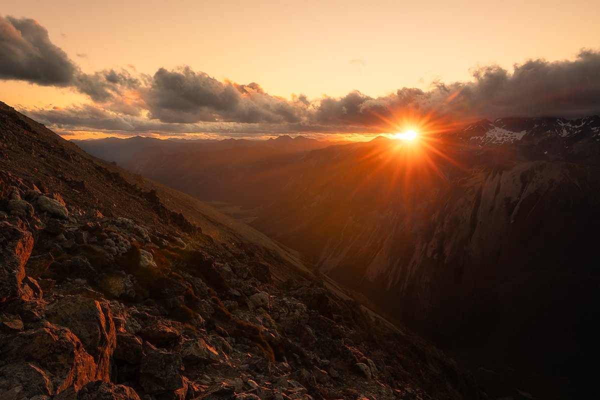 gm with some sunsets from across new zealand's south island ☀️