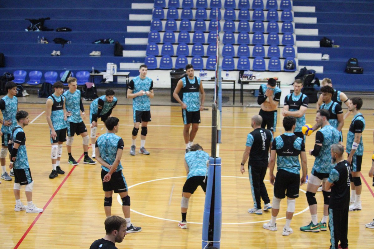 ¡Arrancamos la semana bien arriba que se viene una importante noticia de la Selección Masculina 🇦🇷😃!

👉 Además, este lunes se sumaron Horacio Dileo, subcampeón de la Liga de Brasil con el Renata, y Damián Arredondo, luego de su temporada en Dubai