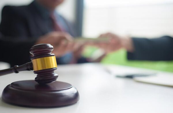 A broker in #Georgia was ordered to repay Wells Fargo Advisors $515k tied to the unvested balance of a growth award that he had earned in 2016: advisorhub.com/wells-fargo-re…

#wealthmanagement #finra #arbitration #clawback #wells #wirehouse