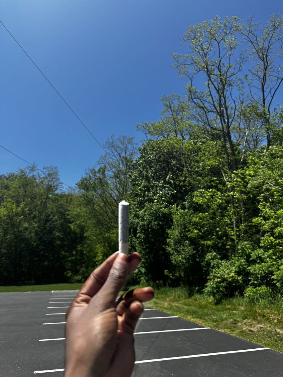 thejarrhettb's tweet photo. 400 mile relay race with the gang this weekend. 56 miles ran by me. Average pace for me was around 5:45-5:50. Real dog fight for 5th place! Of course we had some doinks in nature. #naturerollz https://t.co/tViJqPDeTn